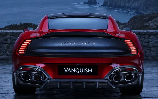 Aston Martin shtyn EV-në e parë deri në 2033 Aston Martin shtyn EV-në e parë deri në 2033