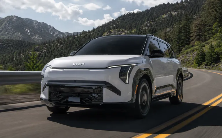 Kia EV3 Light: kur versioni bazë nuk ia vlen