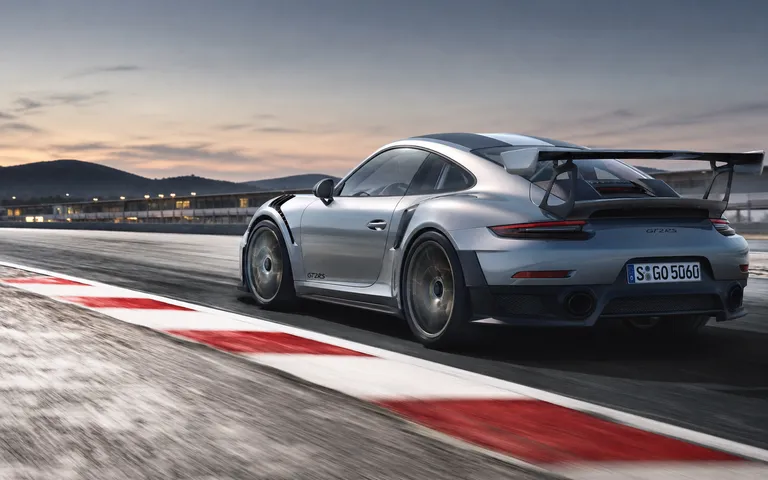 Porsche 911 GT2 Flachbau RS kundrejt 911 GT2 RS standard Porsche 911 GT2 Flachbau RS kundrejt 911 GT2 RS standard