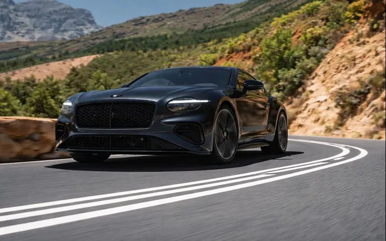Bentley Continental GT i ri (2026): V8 hibrid dhe luks